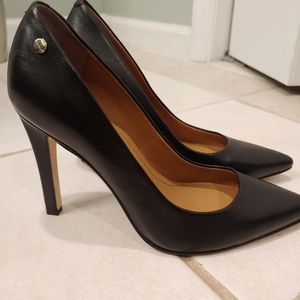 Black Leather Heels/Pumps